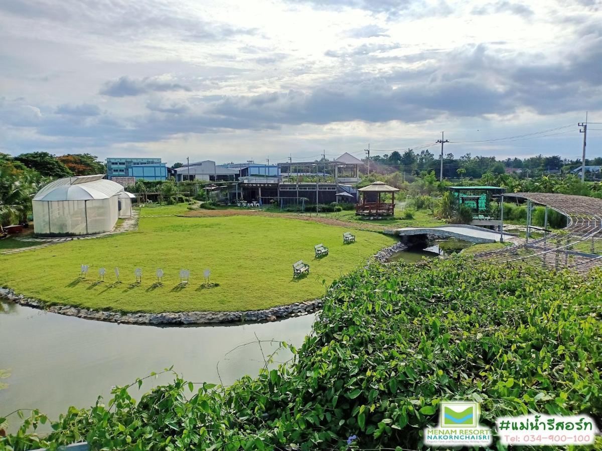 Menam Resort Nakhon Pathom Exteriör bild