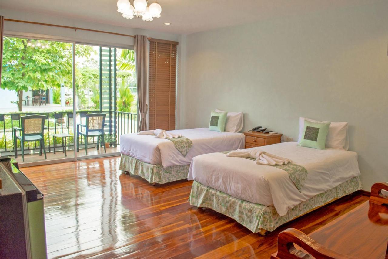Menam Resort Nakhon Pathom Exteriör bild