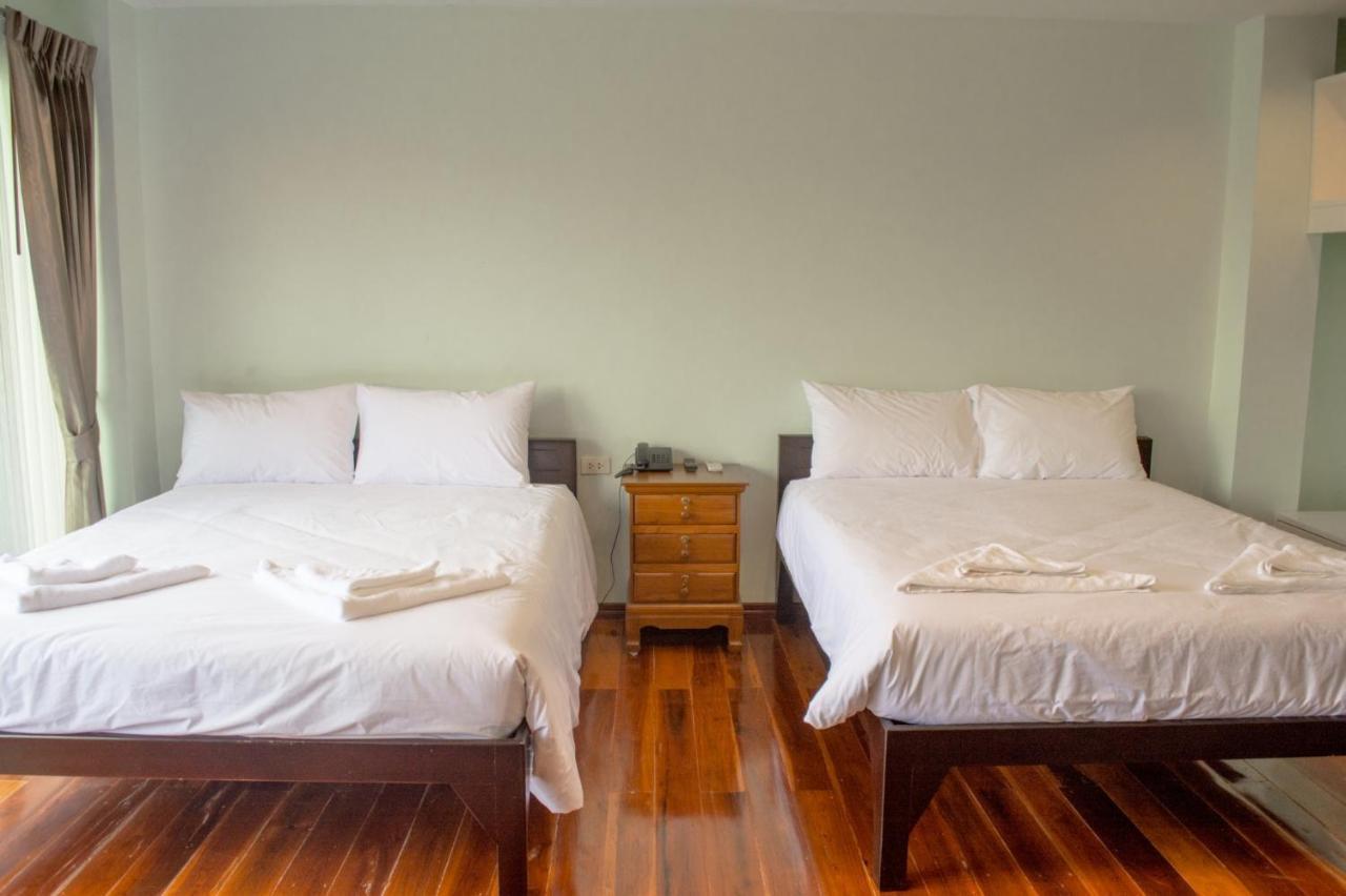 Menam Resort Nakhon Pathom Exteriör bild