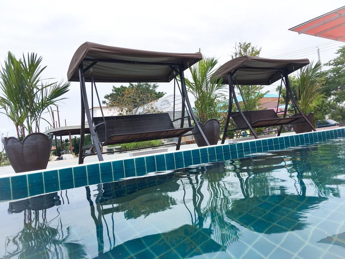 Menam Resort Nakhon Pathom Exteriör bild